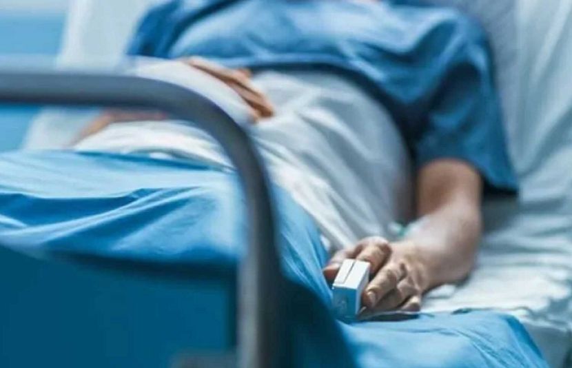 مریض کی دیرینہ خواہش پر ڈاکٹروں نے ہاتھوں کی انگلیاں کاٹ دیں