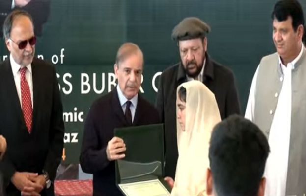 وزیراعظم نے غذر میں سیلاب متاثرین کیلئے نئے گھروں کا افتتاح کر دیا