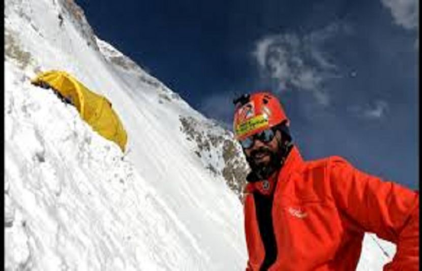 پاکستان کے کوہ پیما عابد بیگ نے گیشربرم ون سر کرلی