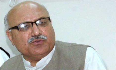 خیبرپختونخوا میں سیاسی سرگرمیوں پر پابندی نہیں،میاں افتخار