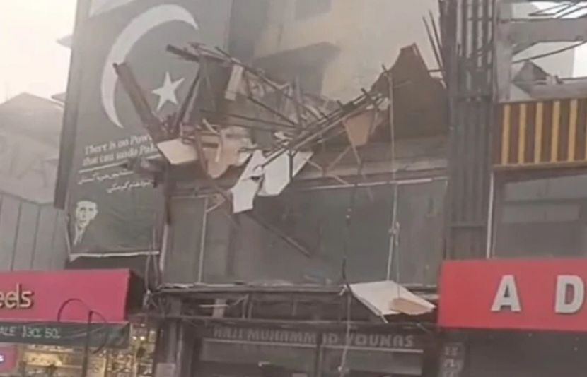 پشاور صدر بازار میں عمارت گرنے کا واقعہ،