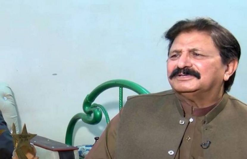 عشرت عباس ہمیشہ کے لیے ہم سے جدا ہو گئے