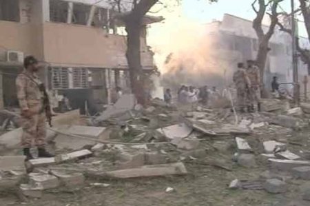 کراچی رینجرز سچل ونگ کے گیٹ پر خودکش دھماکہ ،چاراہلکار جاں بحق