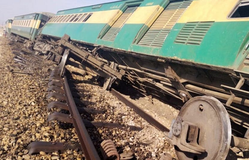 سبی: ریلوے ٹریک پر دھماکا