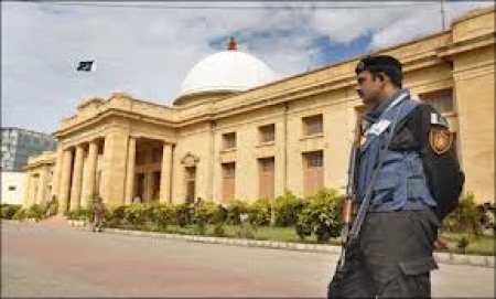 کراچی بدامنی کیس،پولیس نے ٹارگٹ کلنگ بارے رپورٹ عدالت میں پیش کردی