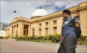 کراچی بدامنی کیس،پولیس نے ٹارگٹ کلنگ بارے رپورٹ عدالت میں پیش کردی