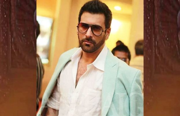 پاکستانی اداکار، ہدایتکار اور مصنف شمعون عباسی