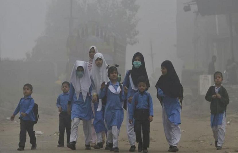 خیبرپختونخوا کے تعلیمی اداروں میں موسم سرما کی تعطیلات میں توسیع کر دی گئی۔