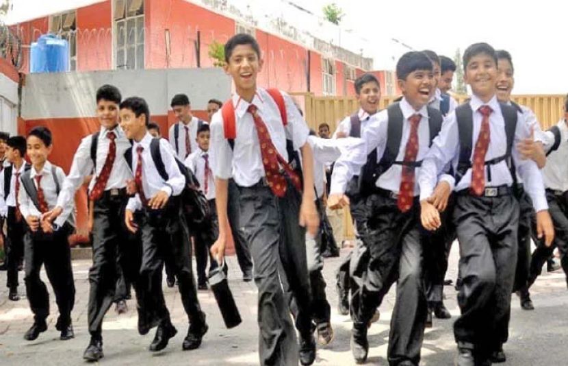 سانحہ اے پی ایس کے شہدا کی یاد میں ضلع لاہور اور راولپنڈی میں کل 16 دسمبر کو عام تعطیل کا اعلان کردیا گیا۔