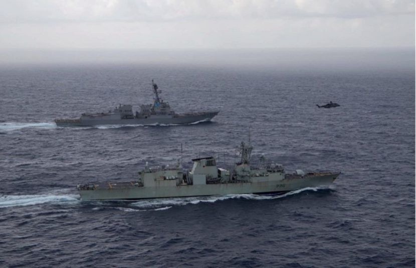 آبنائے تائیوان میں چینی اورامریکی جنگی بحری جہاز آمنے سامنے آگئے