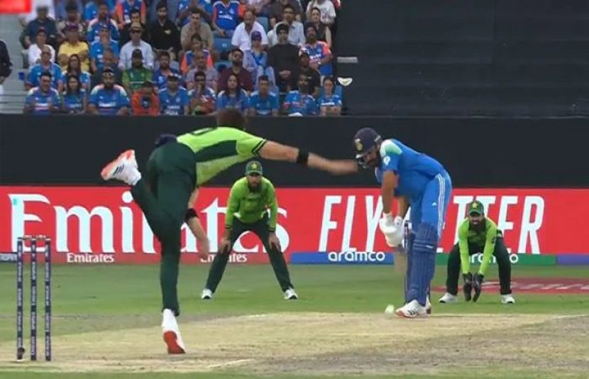 چیمپئنز ٹرافی کا بڑا ٹاکرا: پاکستان کی بھارت کیخلاف بیٹنگ جاری ہے