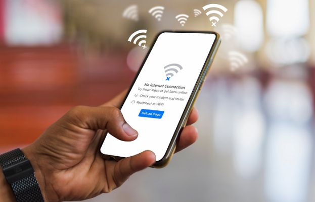 پی ٹی سی ایل نے صارفین کو آگاہ کیا ہے کہ منگل کی صبح سے ملک بھر میں انٹرنیٹ کی رفتار میں کمی ہوئی ہے