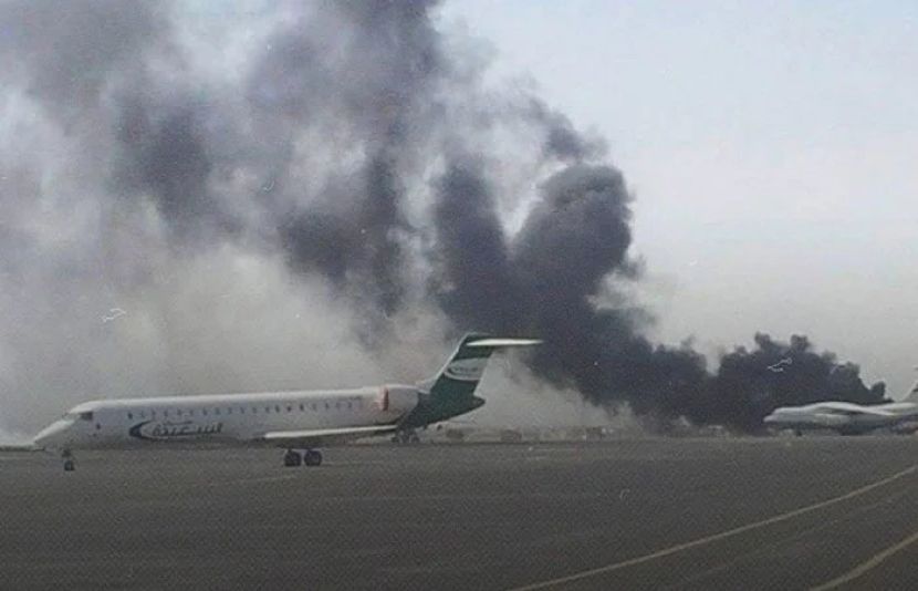 اسرائیل کا فضائی حملہ، صنعا ائیرپورٹ کو مکمل تباہ