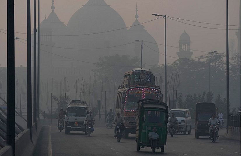 لاہور اس وقت دنیا کا سب سے زیادہ آلودہ شہر بن گیا ہے