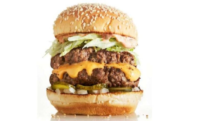 2 برگرز کو الگ کرنیکی کوشش میں شہری چل بسا