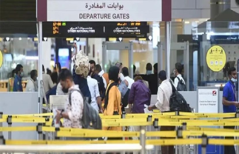 کویت نے نئے سال میں مدت سے زائد قیام کرنے والوں پر بھاری جرمانہ عائد کرنے کا فیصلہ کر لیا