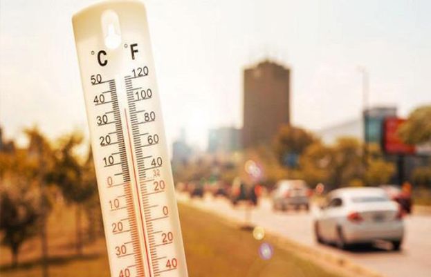 کراچی میں خوشگوار موسم کے بعد اب گرمی کے اثرات دوبارہ محسوس ہونے کا امکان ہے