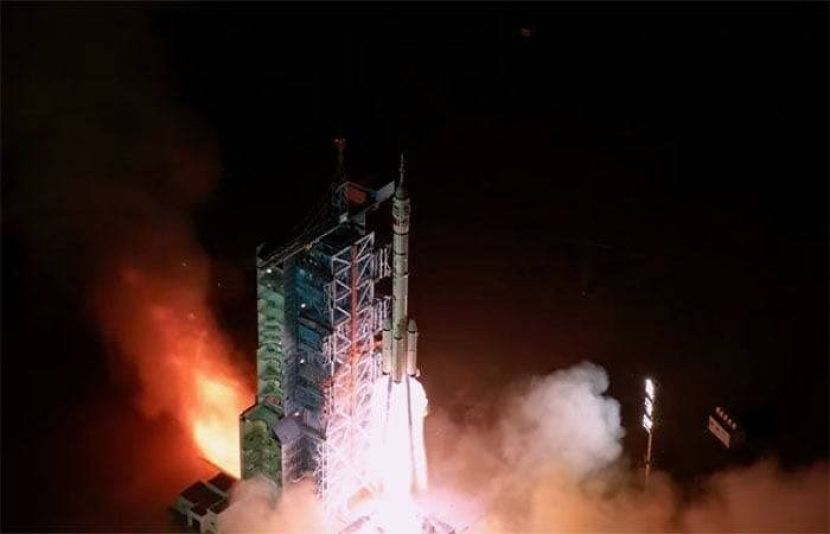 چین نے اپنا نیا خلائی مشن ’شین ژو 21‘ کامیابی کے ساتھ خلا میں روانہ کر دیا