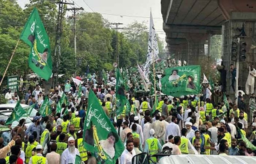 وزارتِ داخلہ نےٹی ایل پی پر پابندی عائد کرتے ہوئے اس حوالے سے باضابطہ نوٹیفکیشن جاری کر دیا