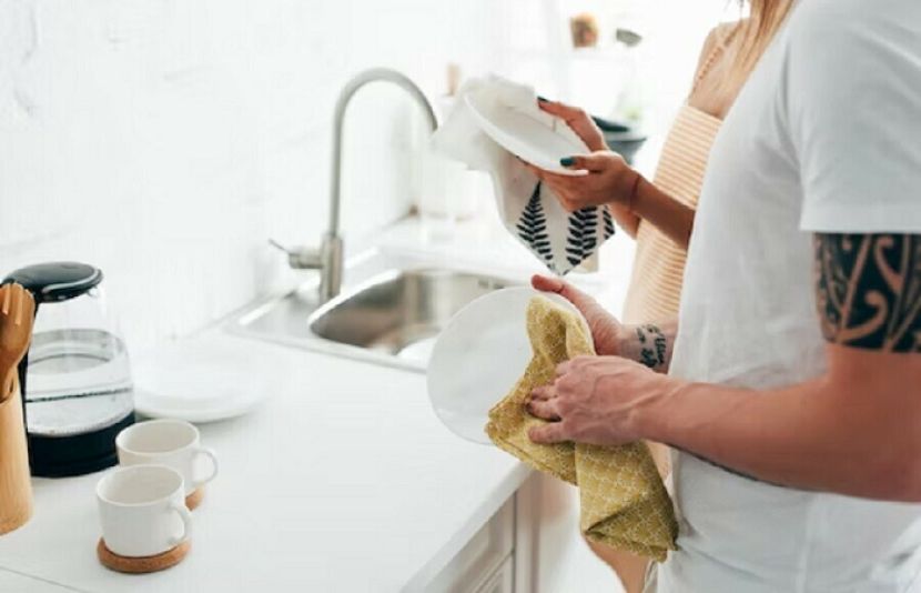 شوہر کی خدمت بیوی کی ذمہ داری نہیں، مصری عالم دین کا فتویٰ