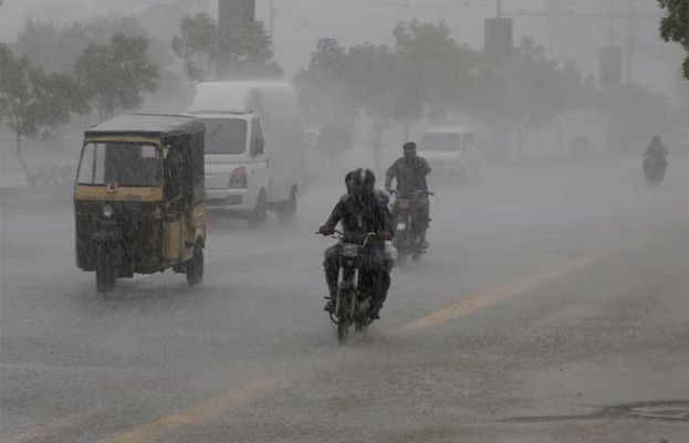 کراچی اور سندھ کے مختلف شہروں میں بارش کی توقع محکمہ موسمیات کا الرٹ