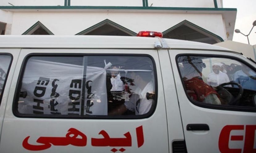 اسکردو: مسافرگاڑیاں کھائی میں گرنے سے 7 افراد لاپتہ