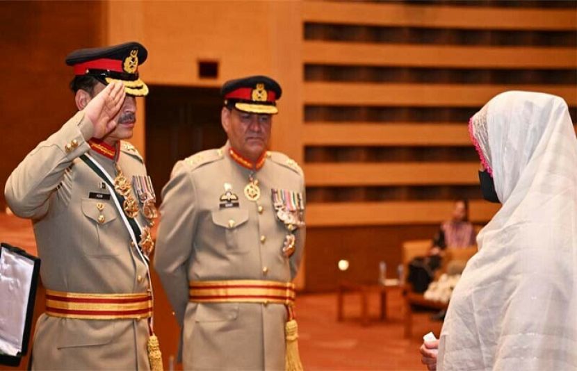 قوم کی آزادی اور امن شہداء کی قربانیوں کا ثمر ہے: آرمی چیف