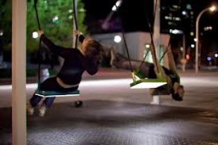 جھو لے مو سیقی بھی سنا ئیں