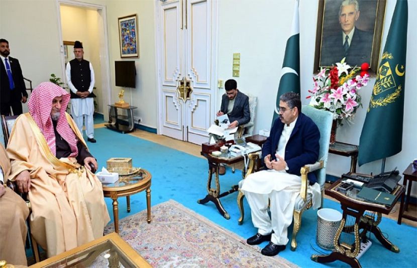 نگران وزیر اعظم انوار الحق کاکڑ سے امام کعبہ پروفیسر ڈاکٹر شیخ صالح بن عبداللہ بن حُمَید نے ملاقات کی