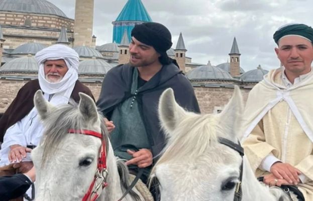 حج کیلئے اسپین سے گھوڑوں پر3 ہسپانوی مسلمانوں کا سعودی عرب تک کا یاد گار سفر