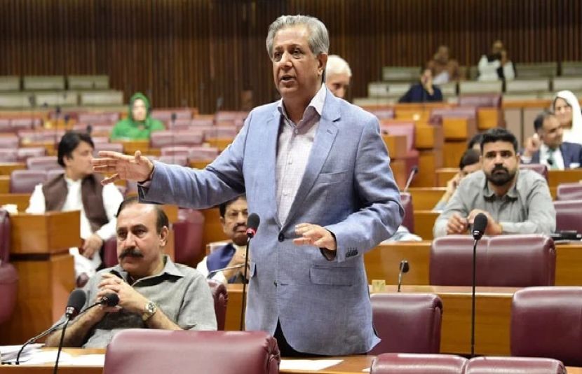 وزیر قانون اعظم نذیر تارڑ