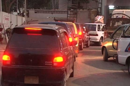 سندھ میں تمام سی این جی اسٹیشنز آج صبح نو بجے سے بند