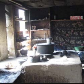 استور ہوٹلوں پر چھاپے، صفائی کے ناقص انتظامات پر بھاری جرمانے عائد