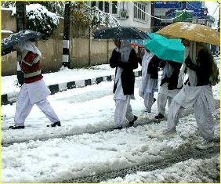 شمالی علاقوں میں برفباری کا تیس سالہ ریکارڈ ٹوٹ گیا