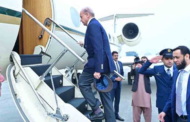 وزیراعظم شہباز شریف سعودی ولی عہد محمد بن سلمان کی خصوصی دعوت پر سرکاری دورے پر سعودی عرب روانہ ہوگئے