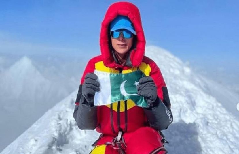 وفاقی وزارت تعلیم نے پاکستان کی معروف خاتون کوہ پیما نائلہ کیانی