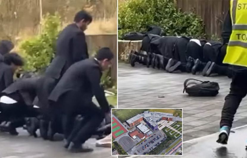 برطانیہ: مسلمان طلبہ سخت سردی میں نماز ادا کرنے پر مجبور